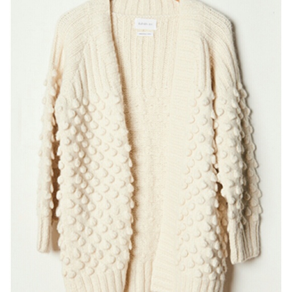 SOLD -- ELEVEN SIX Ivory Lian cardi - Size: One Size Fits Most - Picture 2 of 8